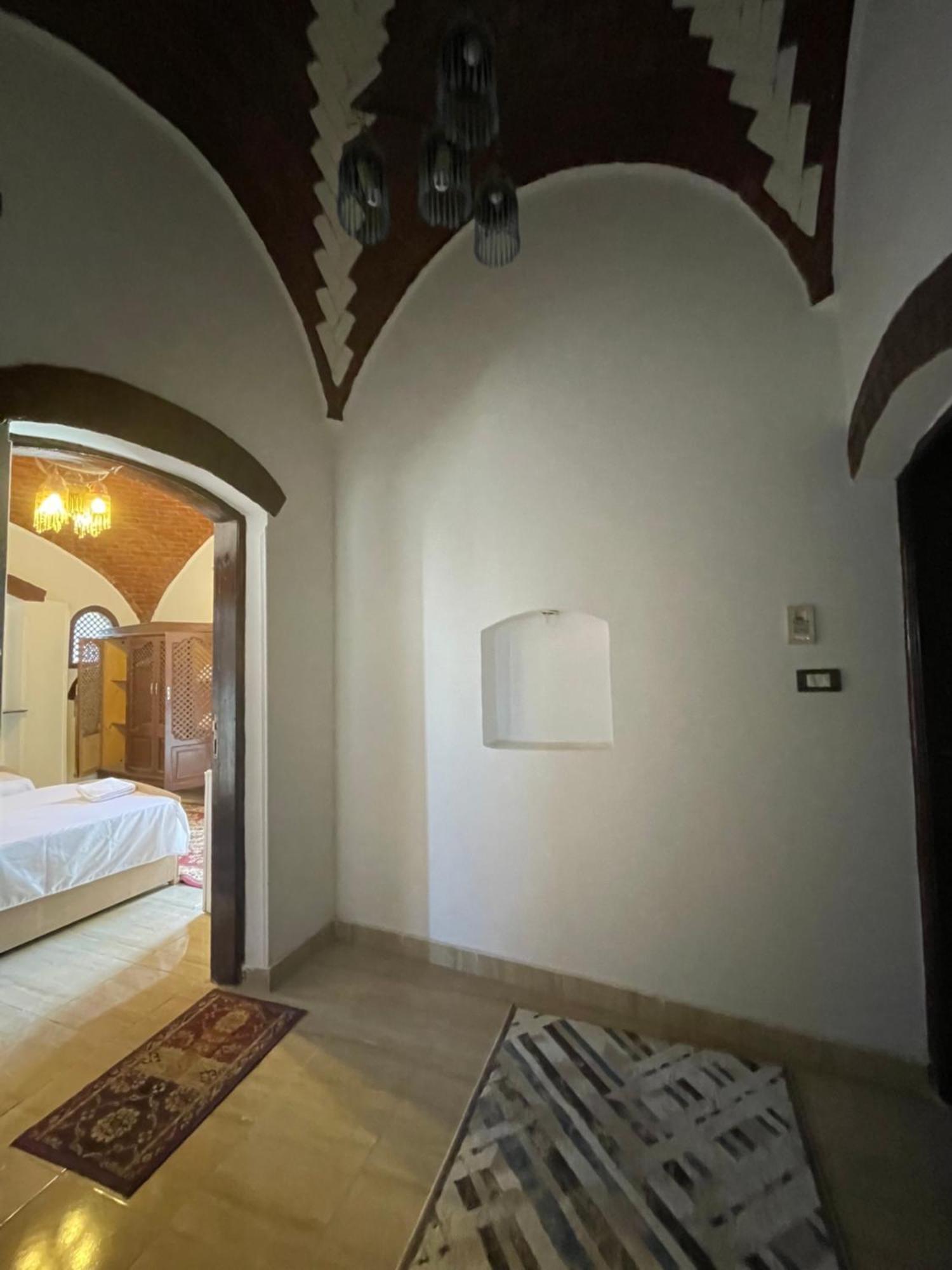 Villa Giulio Luxor Guest House Esterno foto