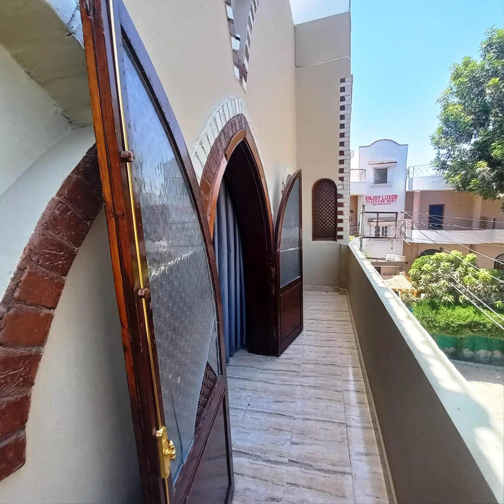 Villa Giulio Luxor Guest House Esterno foto