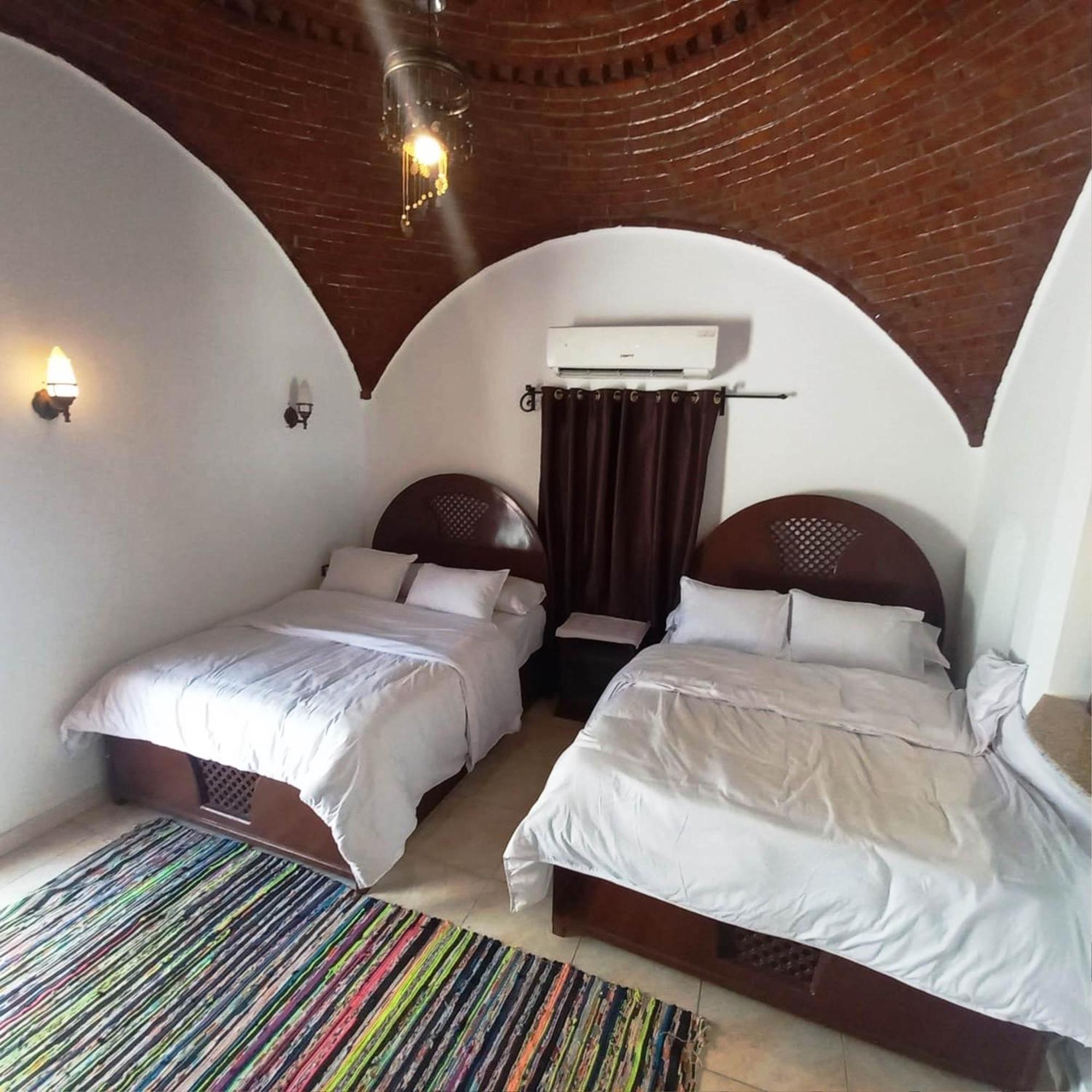 Villa Giulio Luxor Guest House Esterno foto
